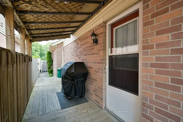 Additional image 41 of 48 Resurrection Dr