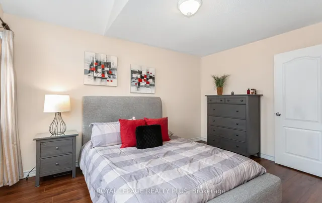 Additional image 20 of 17 Daden Oaks Dr