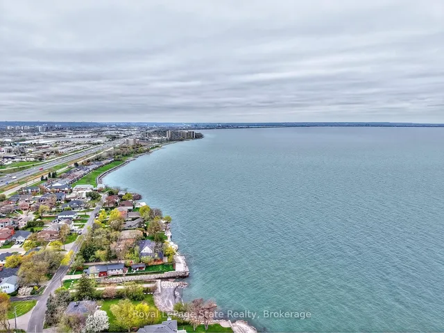 Additional image 26 of 600 North Service Rd Unit 204