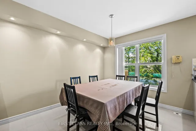 Additional image 16 of 10A Leaside Park Dr