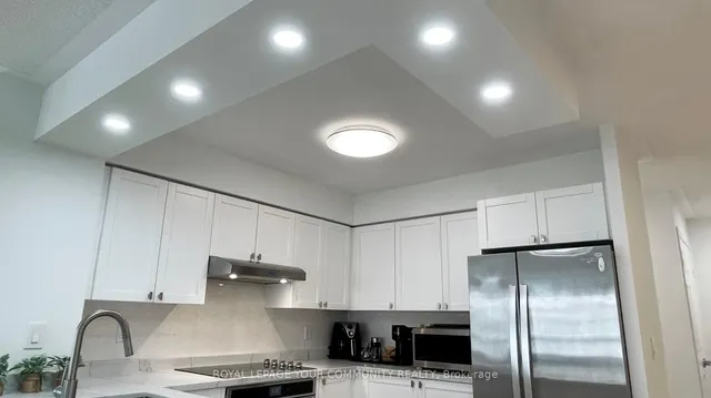 Additional image 14 of 909 Bay St Unit 1609