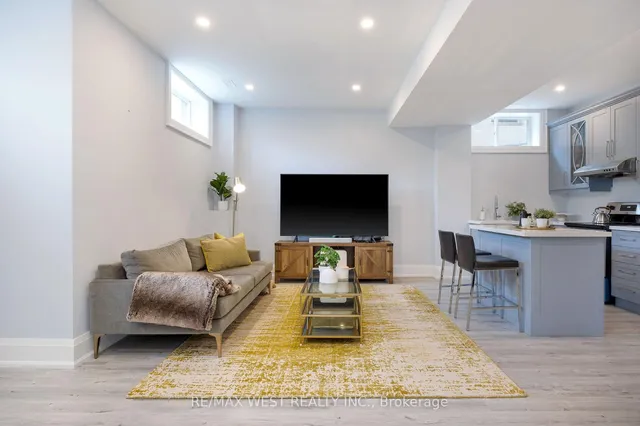 Additional image 37 of 88 Yardley Ave