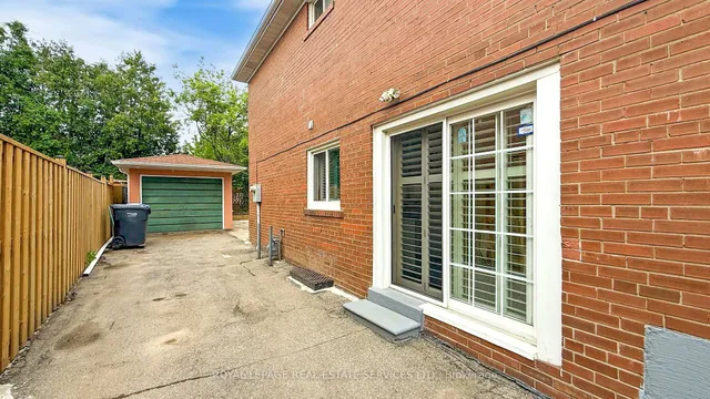 Additional image 43 of 3639 Monica Dr