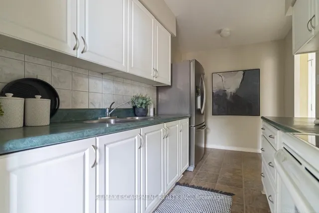 Additional image 13 of 1964 Main St Unit 1001