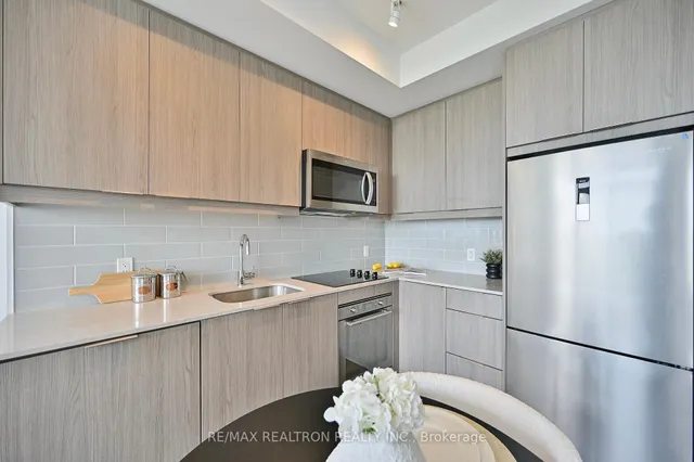 Additional image 15 of 36 Forest Manor Rd Unit 714