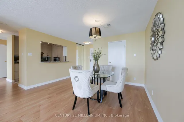 Additional image 9 of 35 Trailwood Dr Unit 913