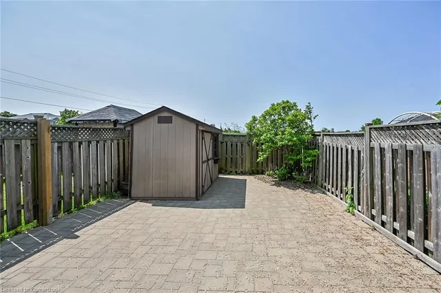 Additional image 38 of 8 Fairhaven Dr