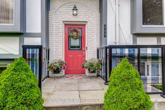 Additional image 2 of 726 Applewood Cres