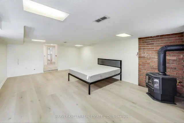 Additional image 13 of 463 Westmount Ave