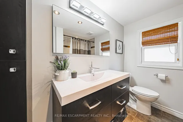 Additional image 12 of 898 Herberton Pl