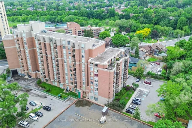 Additional image 32 of 2088 Lawrence Ave Unit 515