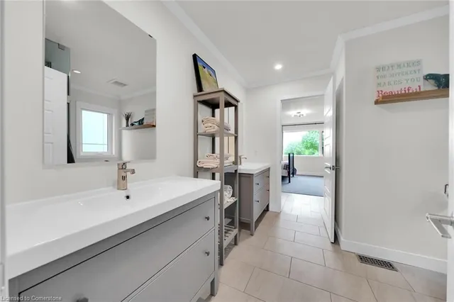 Additional image 25 of 36 Parkside Ave