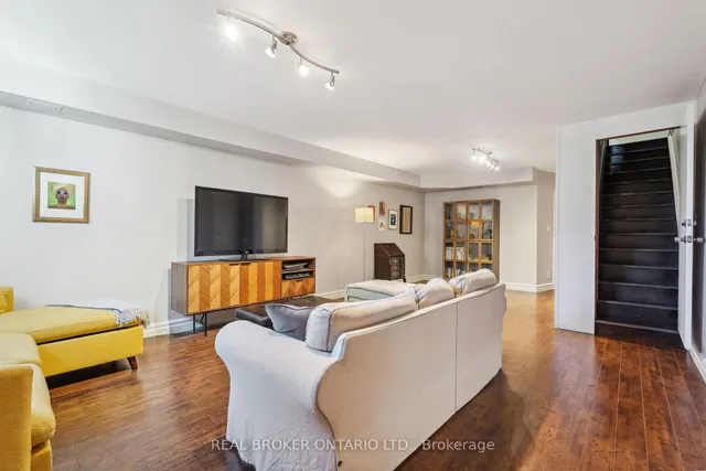 Additional image 32 of 14 Teignmouth Ave