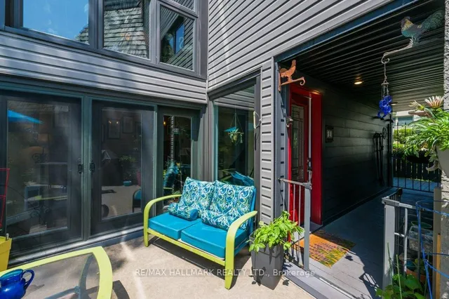 Additional image 2 of 2366 Queen St Unit 2