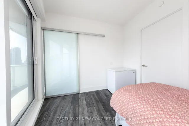 Additional image 16 of 403 Church St Unit 2205