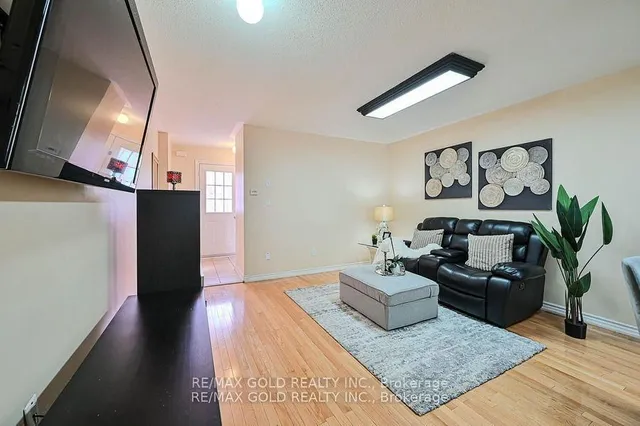 Additional image 3 of 11 Caversham Dr