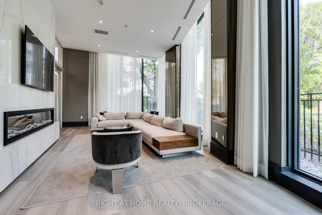 Additional image 38 of 250 Lawrence Ave Unit 724