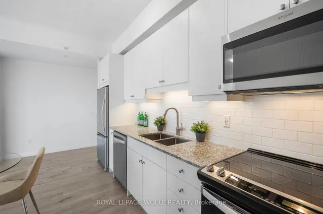 Additional image 10 of 60 Charles St Unit 2405