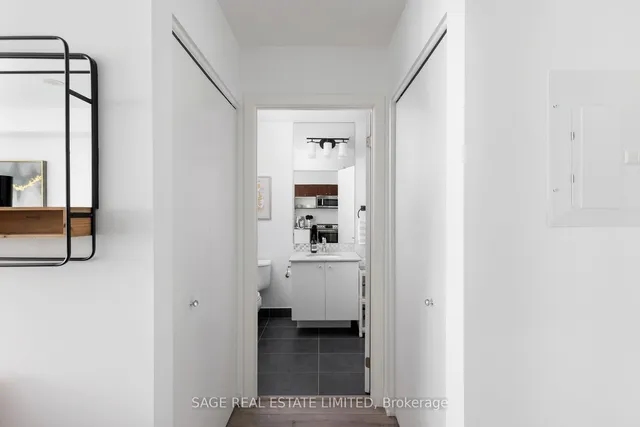 Additional image 26 of 150 East Liberty St Unit 1601