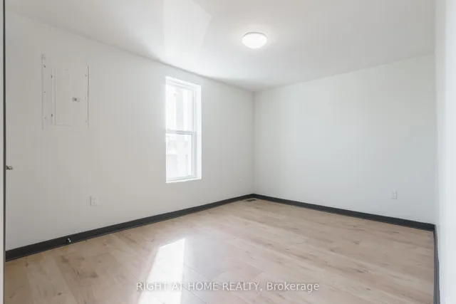 Additional image 25 of 32 Britannia Ave