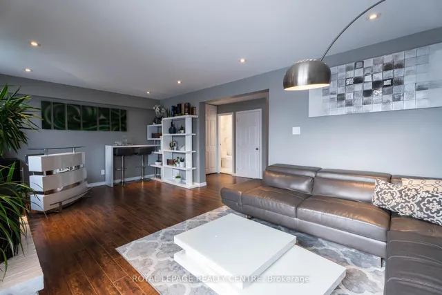 Additional image 23 of 110 Simmons Blvd