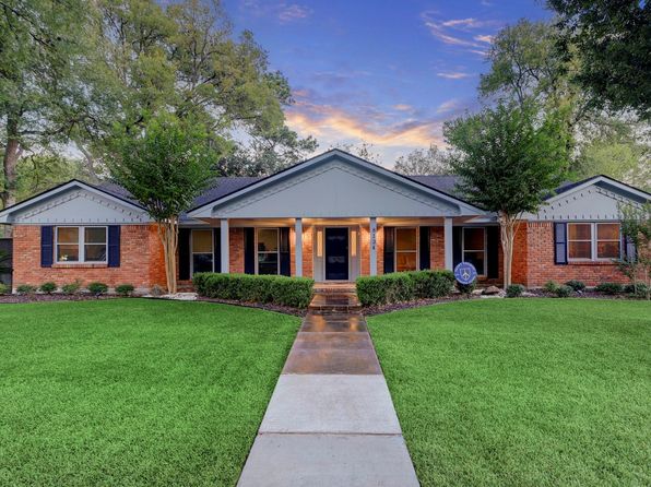 8134 De Leon St, Houston, TX 77061
