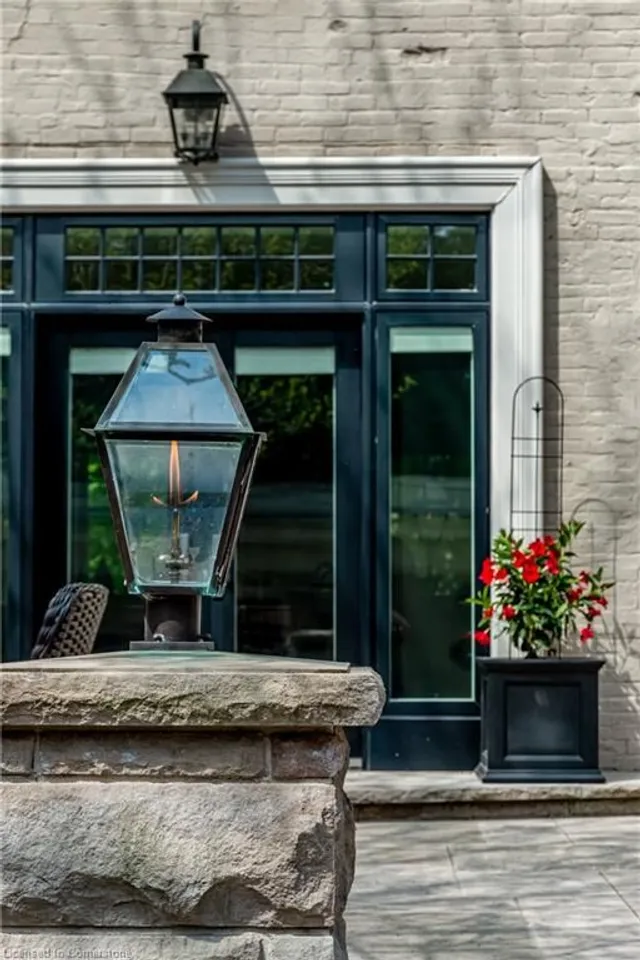 Additional image 39 of 50 South St