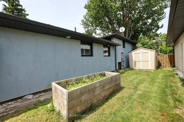 Additional image 49 of 1913 Steepbank Cres