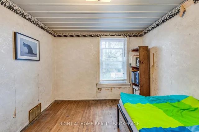 Additional image 38 of 39 Sixteenth St