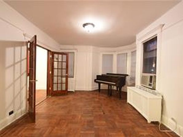 2739 Claflin Ave, Bronx, NY 10468