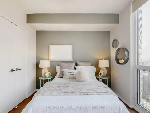 Additional image 16 of 45 Charles St Unit 3907