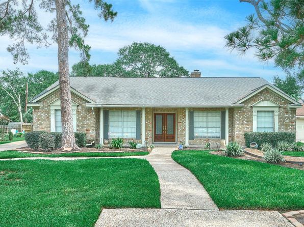 15402 Ripplestream St, Houston, TX 77068