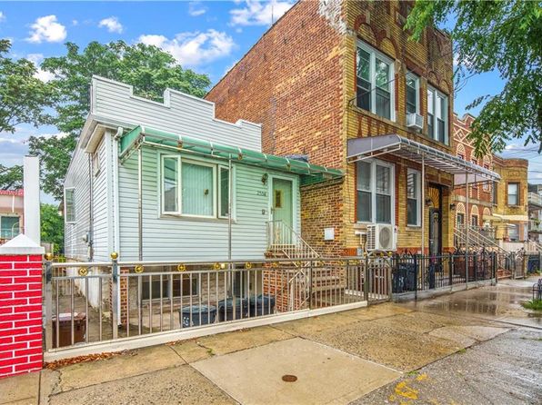 2554 W 16th St, Brooklyn, NY 11214