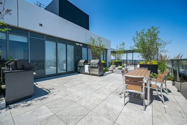 Additional image 50 of 212 King William St Unit 415