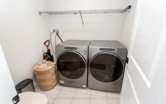 Additional image 48 of 35 Farringdon Cres