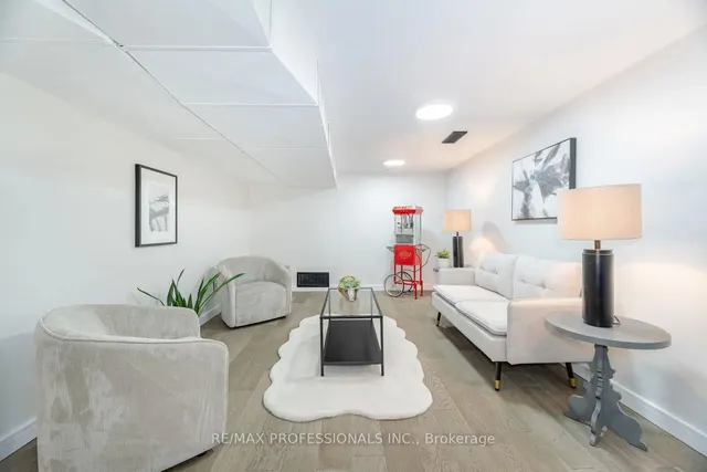 Additional image 25 of 39 Old Oak Rd