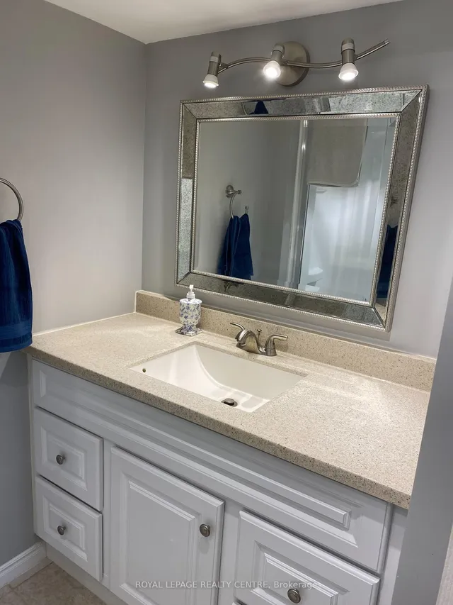 Additional image 25 of 35 Aintree Cres