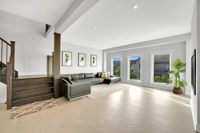 Additional image 10 of 554 Bridgemill Cres