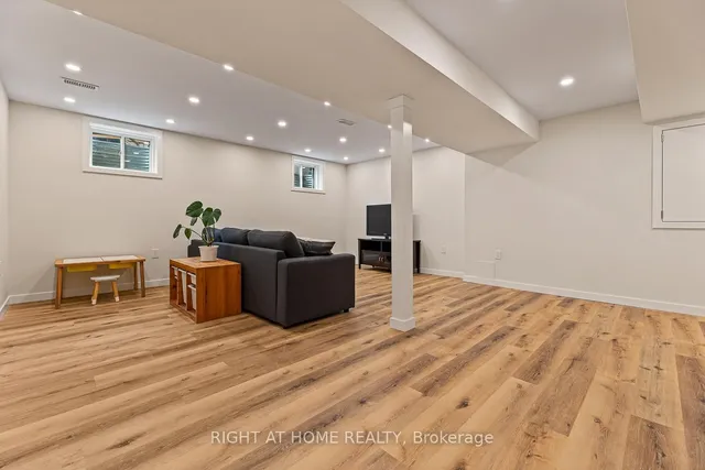 Additional image 33 of 41 Stedford Cres