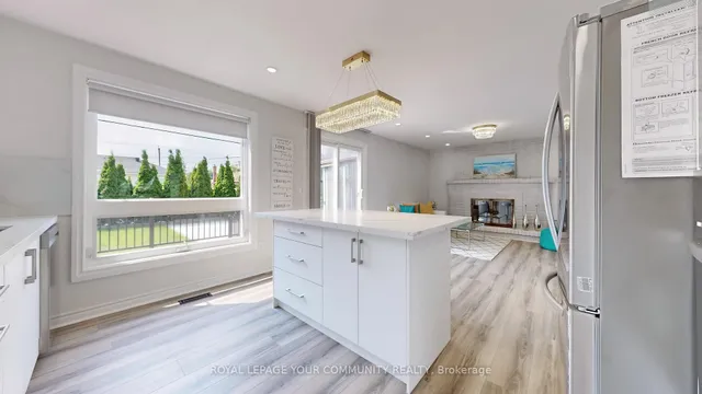 Additional image 34 of 731 Glencairn Ave