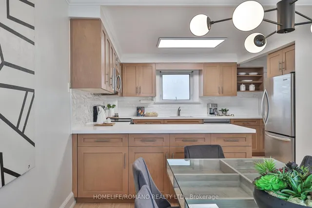 Additional image 22 of 542 Deloraine Ave