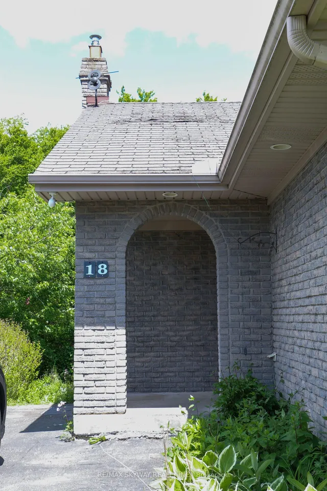 Additional image 2 of 18 Matthew Crt