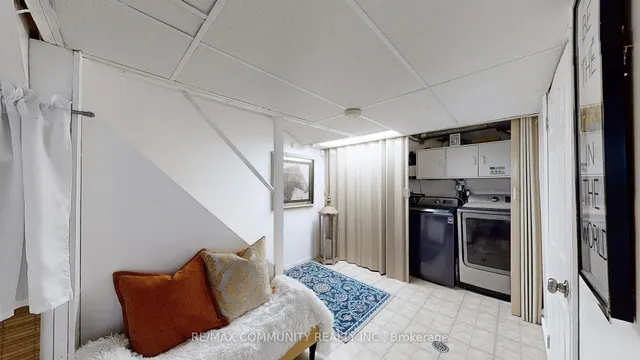 Additional image 31 of 27 Granada Cres