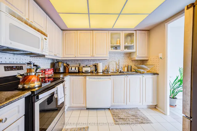 Additional image 13 of 5460 Yonge St Unit 1505