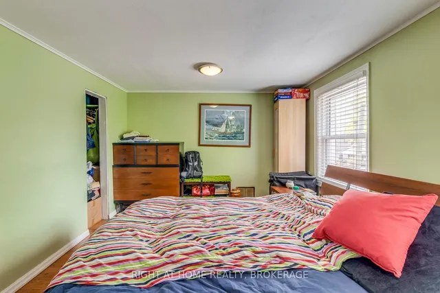 Additional image 36 of 39 Sixteenth St