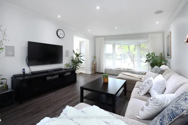 Additional image 7 of 1150 Saturnia Cres