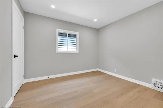 Additional image 31 of 517 Hughson St