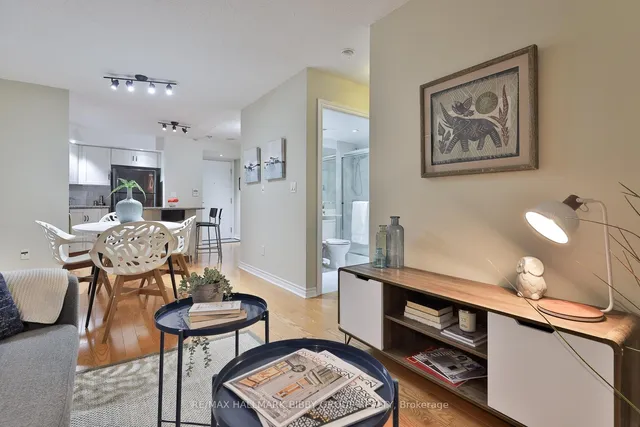 Additional image 18 of 250 Wellington St Unit 642