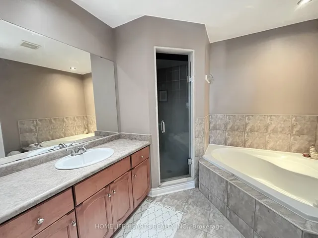 Additional image 14 of 516 Lumberton Cres