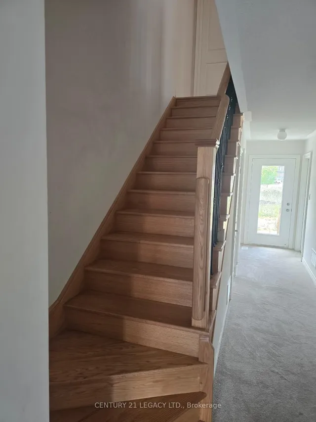 Additional image 3 of 4 Queenpost Dr